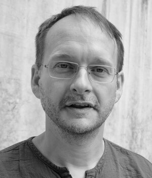 Prof. Mikael Roll